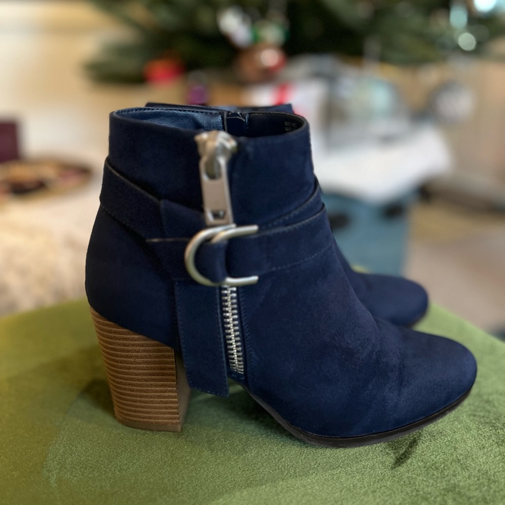 Apt. 9 Navy Ankle Boots with Silver Buckle
